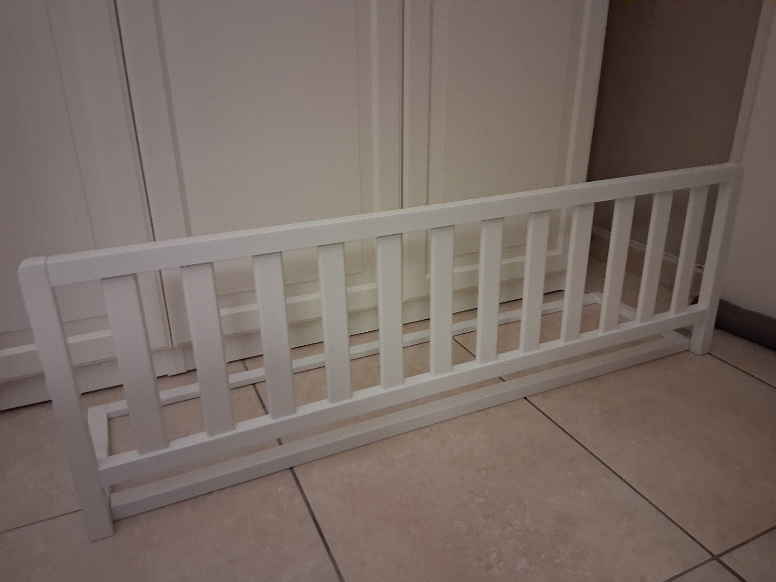 barriere de lit neuve pour bébé dreambaby, Enlèvement, Bois