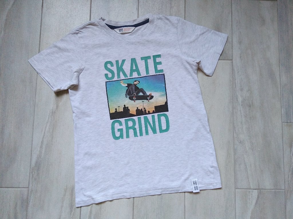 ★ M134/140 - T-Shirt, Enfants & Bébés, Vêtements enfant | Taille 134, Enlèvement ou Envoi, Garçon, Chemise ou À manches longues