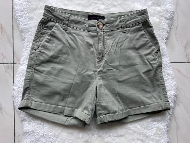 Short LolaLiza maat 34 (nr6650), Kort, Lola & Liza, Ophalen of Verzenden, Maat 34 (XS) of kleiner