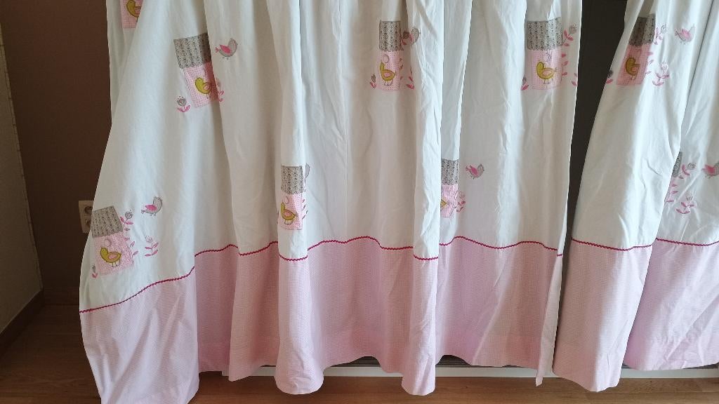Paire rideaux occultants pour chambre enfant. TBE, Enlèvement