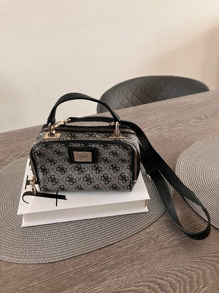 Sac femme, Bijoux, Sacs & Beauté, Enlèvement, Utilisé, Autres couleurs, Sac à bandoulière