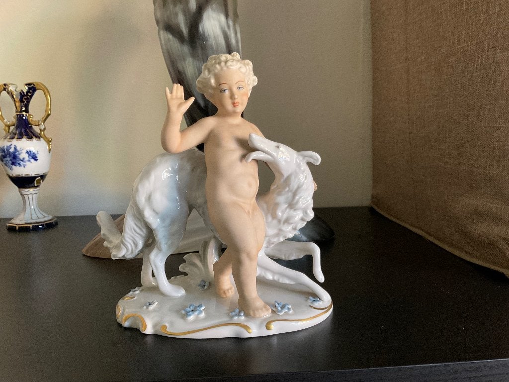 Cherubijn / Putti met Barzoi hond Schaubach porselein, Ophalen of Verzenden