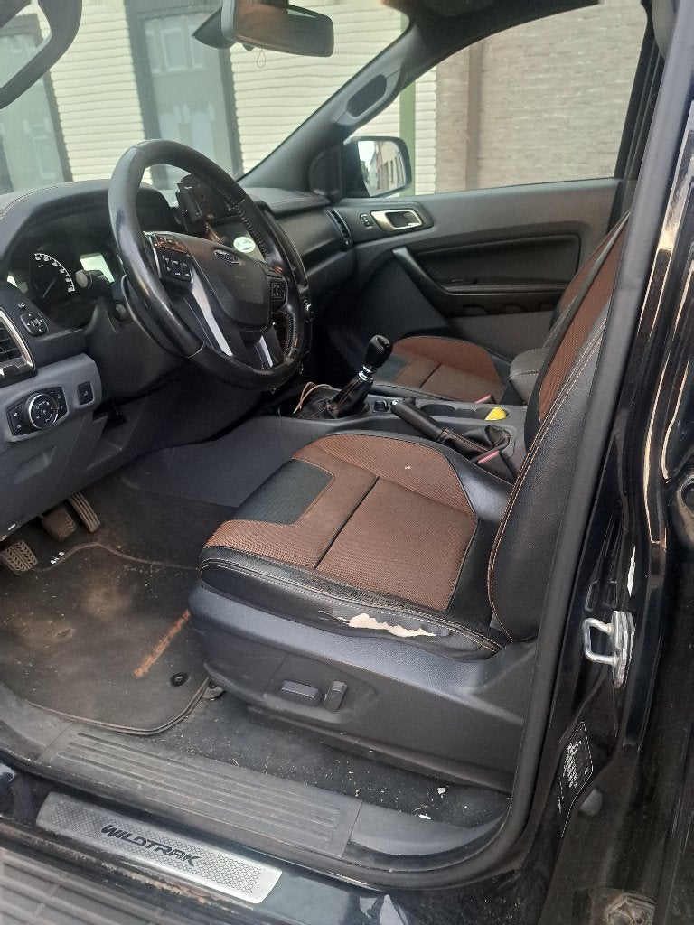 Ford Ranger 2017 avec tente de toit Eazy Awn, Autos, 3 places, Boîte manuelle, Noir, 5 portes