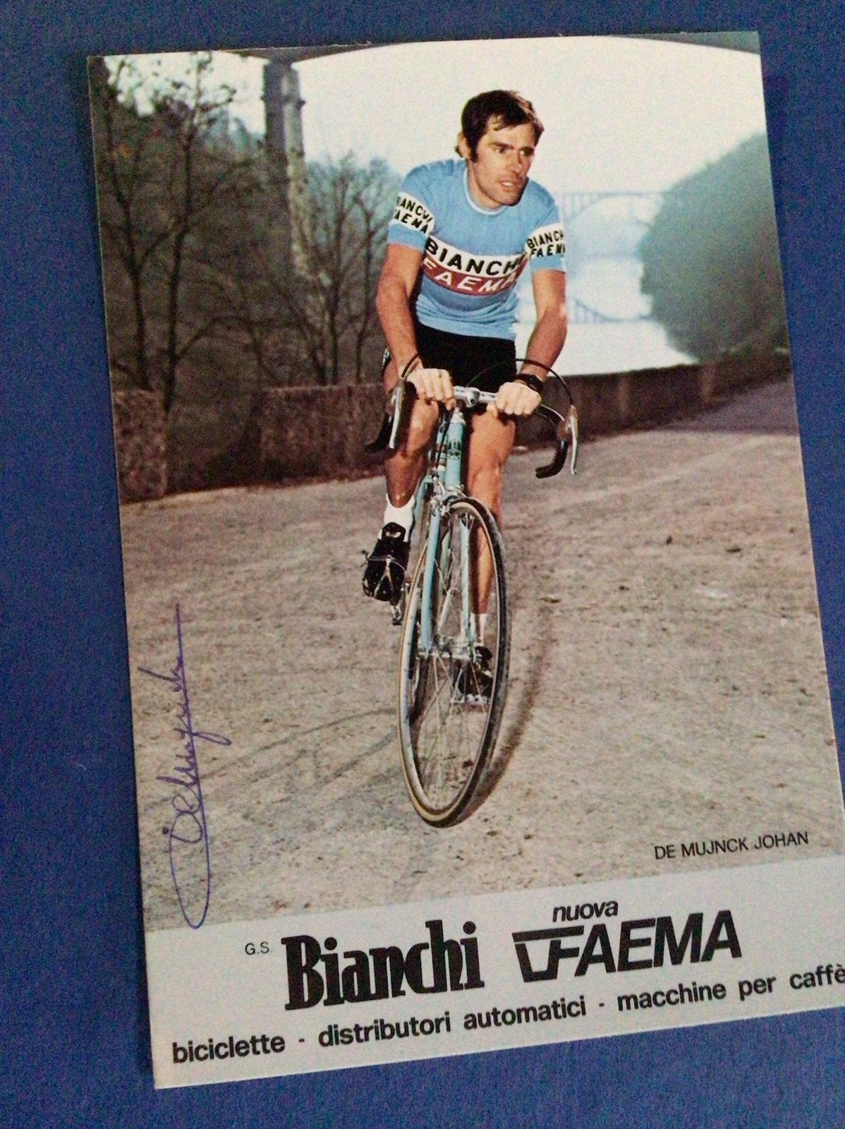 Wielerkkaart team bianchi johan de mujnck signe, Ophalen of Verzenden, Zo goed als nieuw