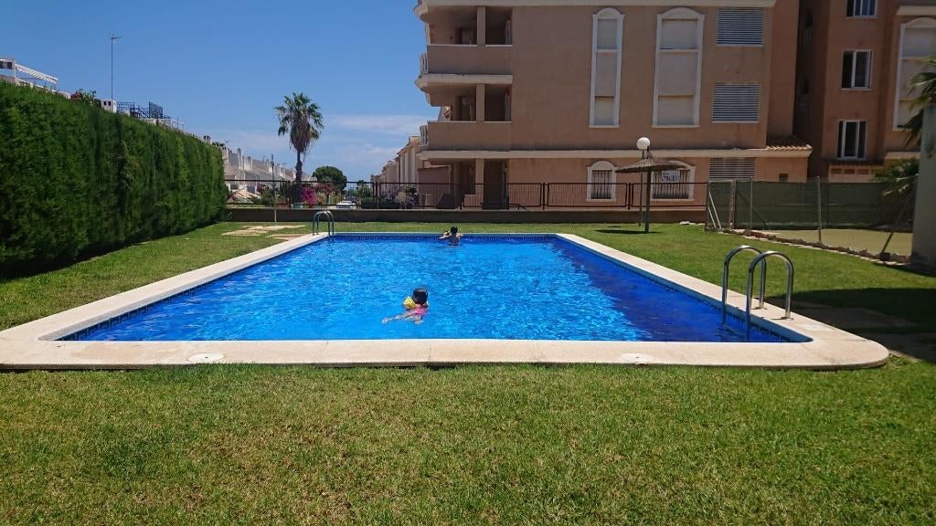Penthouse in Cabo Roig Spanje op 300 m van de zee, Immo, Étranger, Espagne