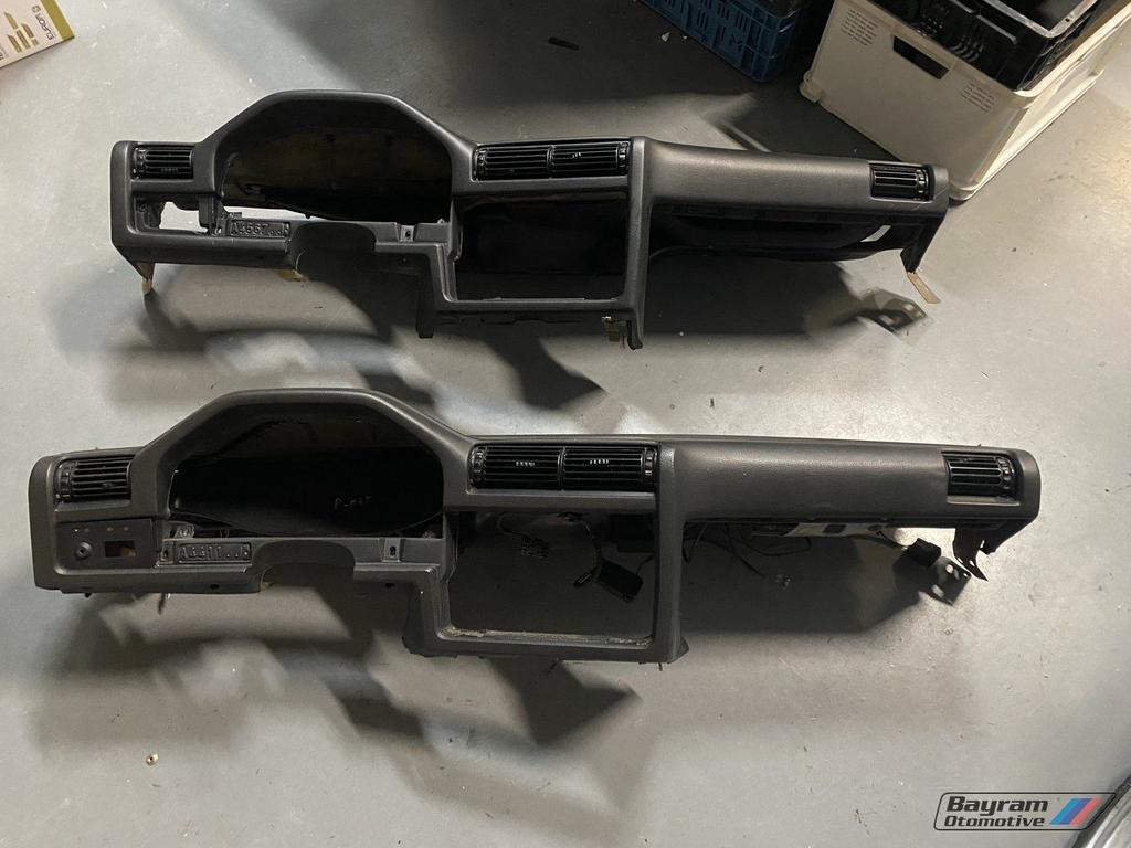 Bmw E30 dashboard coupe cabrio sedan touring 3-serie dashb, Auto-onderdelen, Gebruikt, -, -, Ophalen of Verzenden