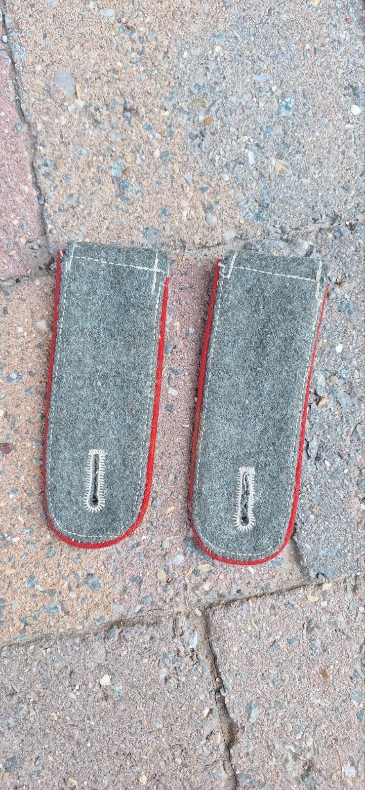 Duits paar schoudervullingen, Verzamelen, Ophalen
