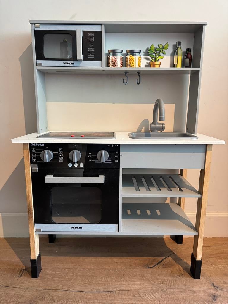 Miele houten keuken met licht en geluid, Kinderen en Baby's, Ophalen, Zo goed als nieuw