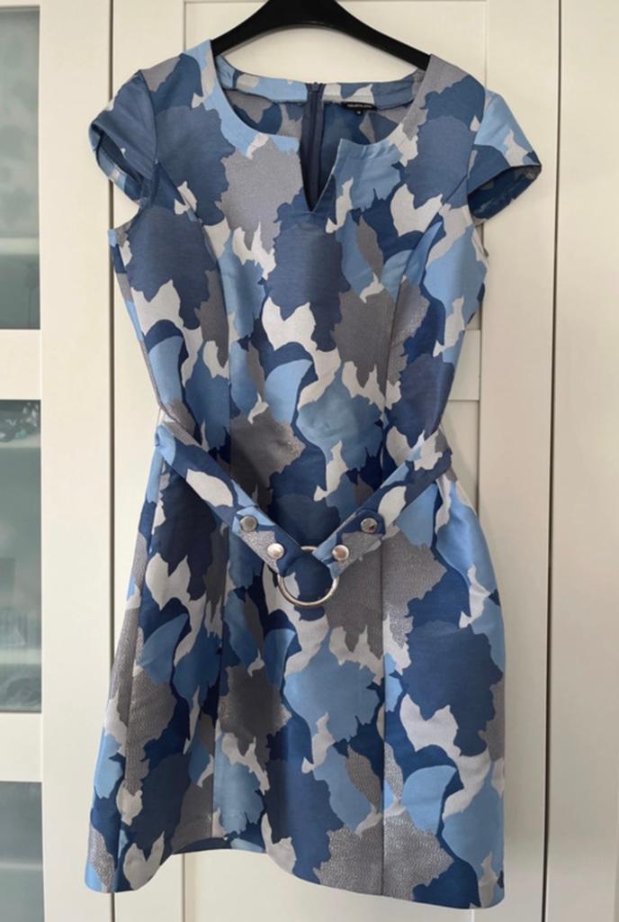 Magnifique robe Caroline Biss taille 38, Taille 38/40 (M), Enlèvement ou Envoi, Au-dessus du genou, Comme neuf