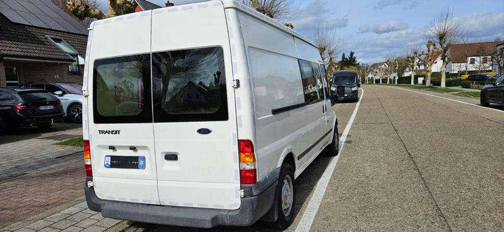 Ford Transit à cabine double, 5 à 6 mètres, Boîte manuelle, Ford, Diesel