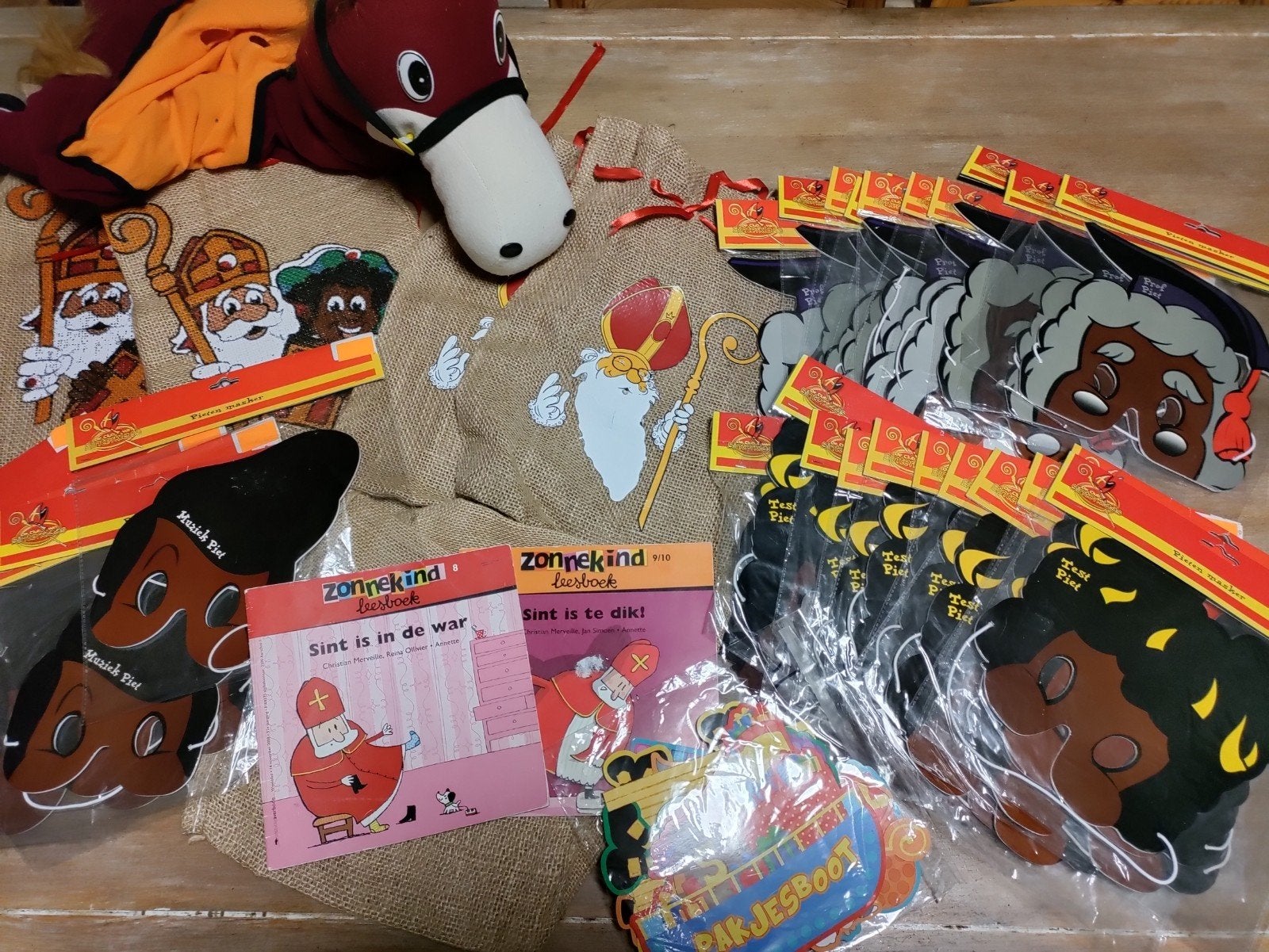 Sinterklaas pakket, Enlèvement, Comme neuf