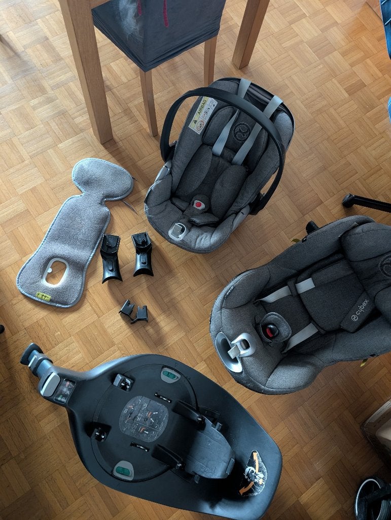 Kinderwagen als nieuw! En 2 autostoeltjes + onderstel, Zo goed als nieuw, Kinderwagen, Overige merken, Verstelbare duwstang