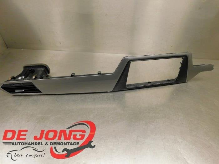 Bande décorative de tableau de bord d'un Volkswagen Touran, Volkswagen, -, 3 mois de garantie, Utilisé