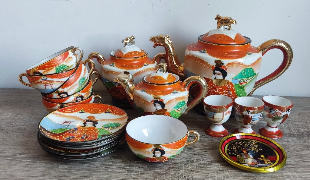 Japans porseleinen theeservies, Antiek en Kunst, Ophalen