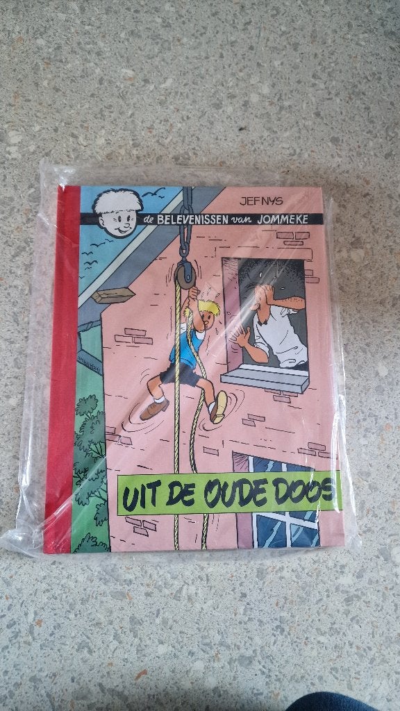 Jommeke - Uit de oude doos Luxe gelimiteerde oplage, Eén stripboek, Jef Nys., Ophalen of Verzenden, Zo goed als nieuw