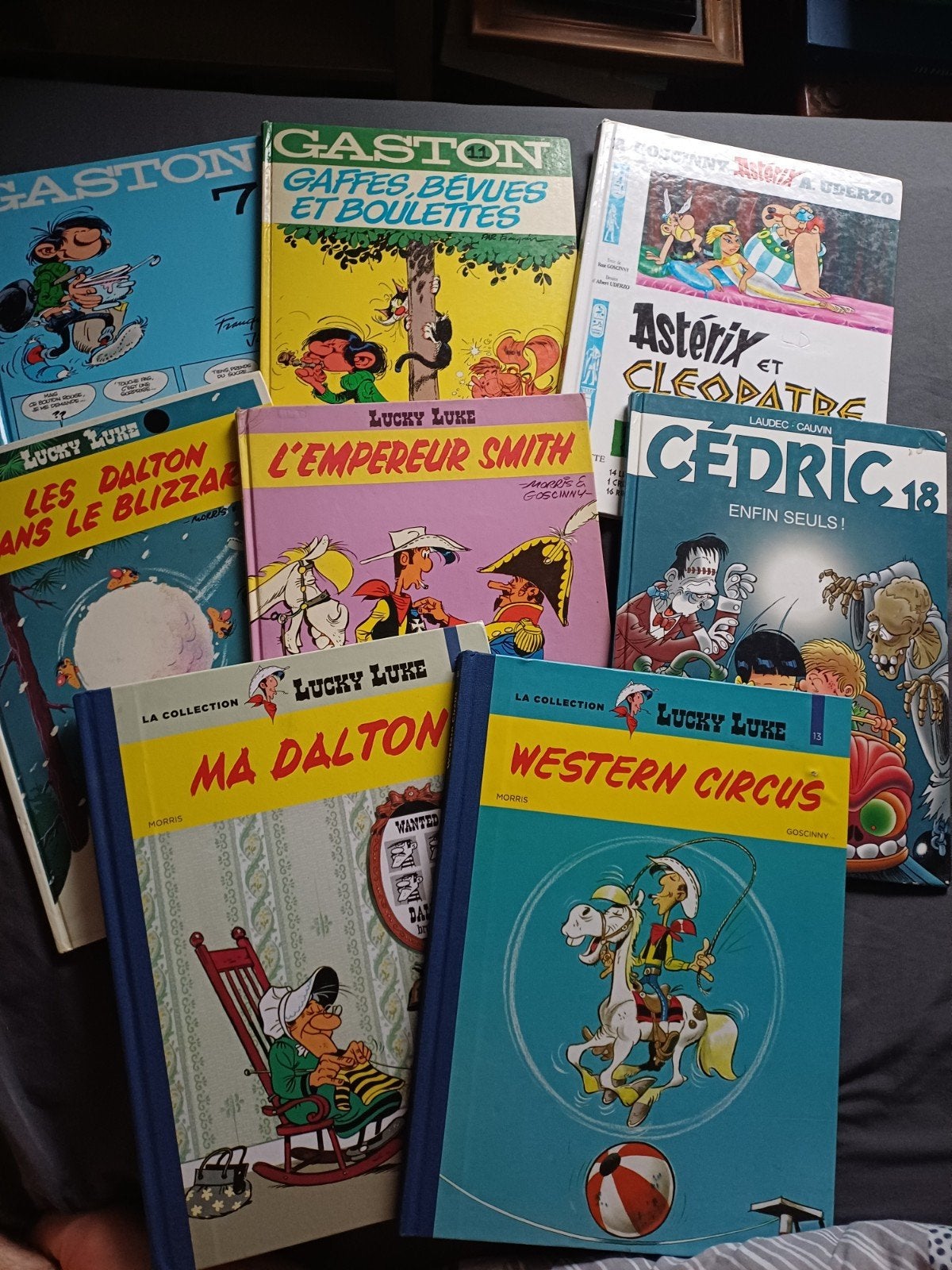 8 bd (Gaston , Lucky Luke , Astérix , Cedric), Livres, Plusieurs BD, Enlèvement ou Envoi, Utilisé