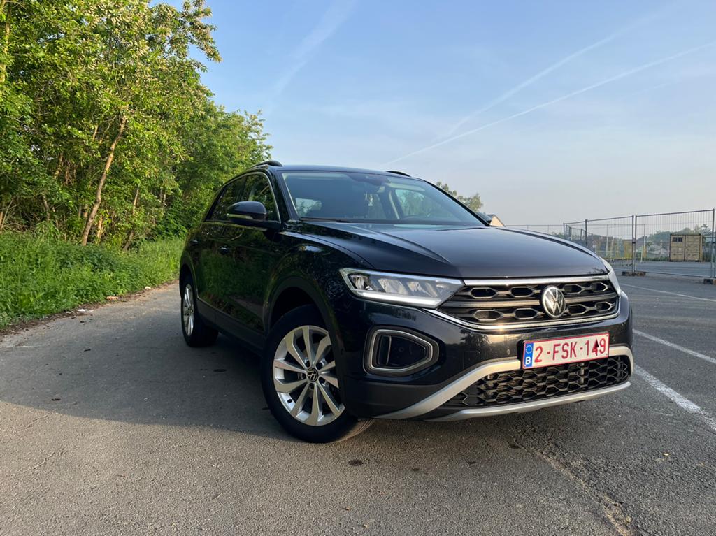 T-Roc 2024 37000km, Auto's, Volkswagen, Stof, 1498 cc, 4 cilinders, Zwart