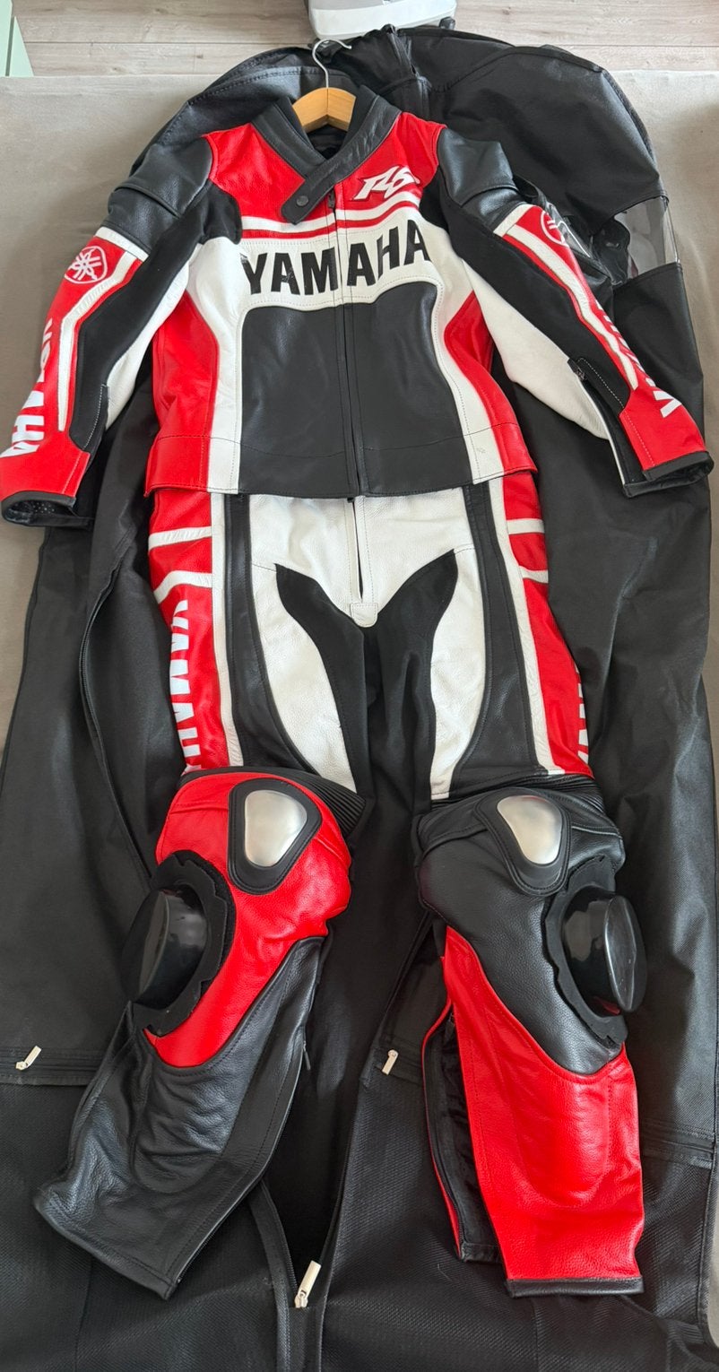 Motorpak - vest+broek maat S nieuw, Motoren, Ophalen of Verzenden, Nieuw zonder kaartje, Combipak