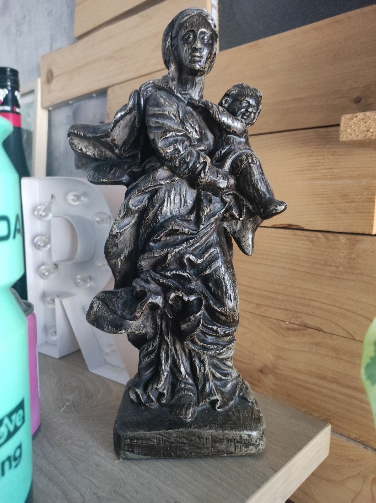 Statue Vierge à l'Enfant - Modèle "Vierge du Magnificat" de, Enlèvement ou Envoi