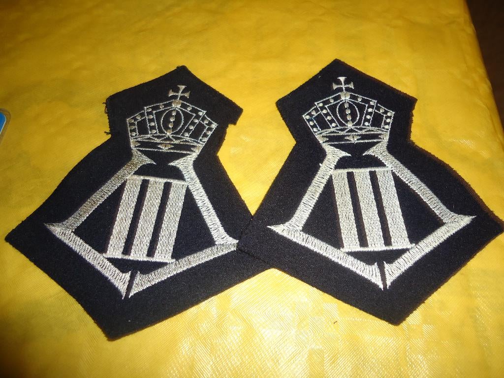 insigne garde royale leopold 3, Verzamelen, Ophalen of Verzenden, Rijkswacht, Embleem of Badge