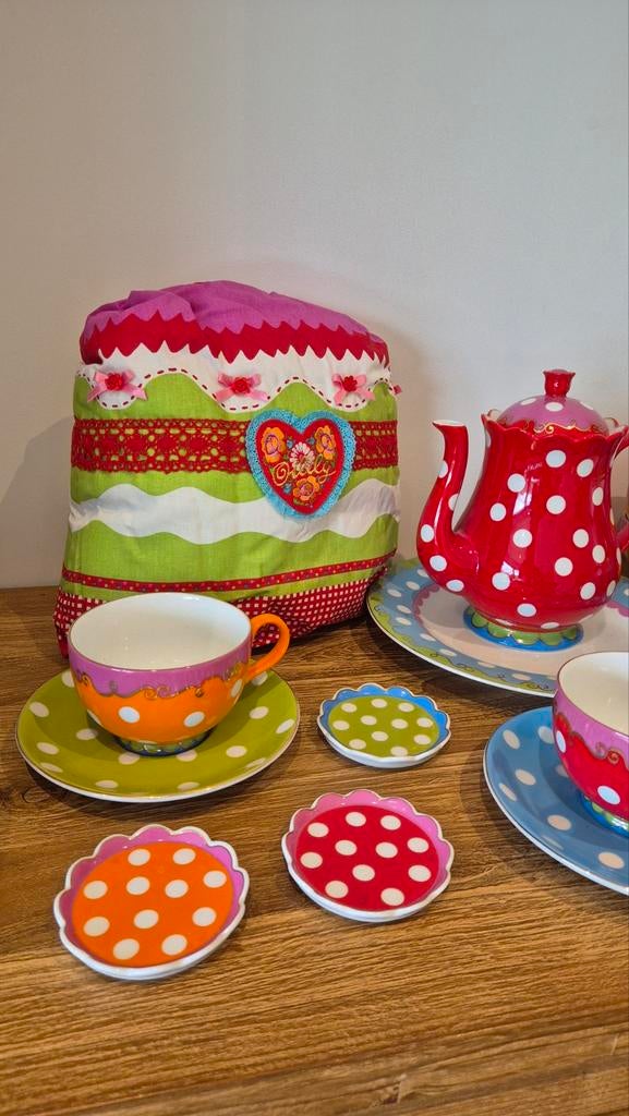 Oilily theepot en servies, Enlèvement, Neuf, Porcelaine, Service complet