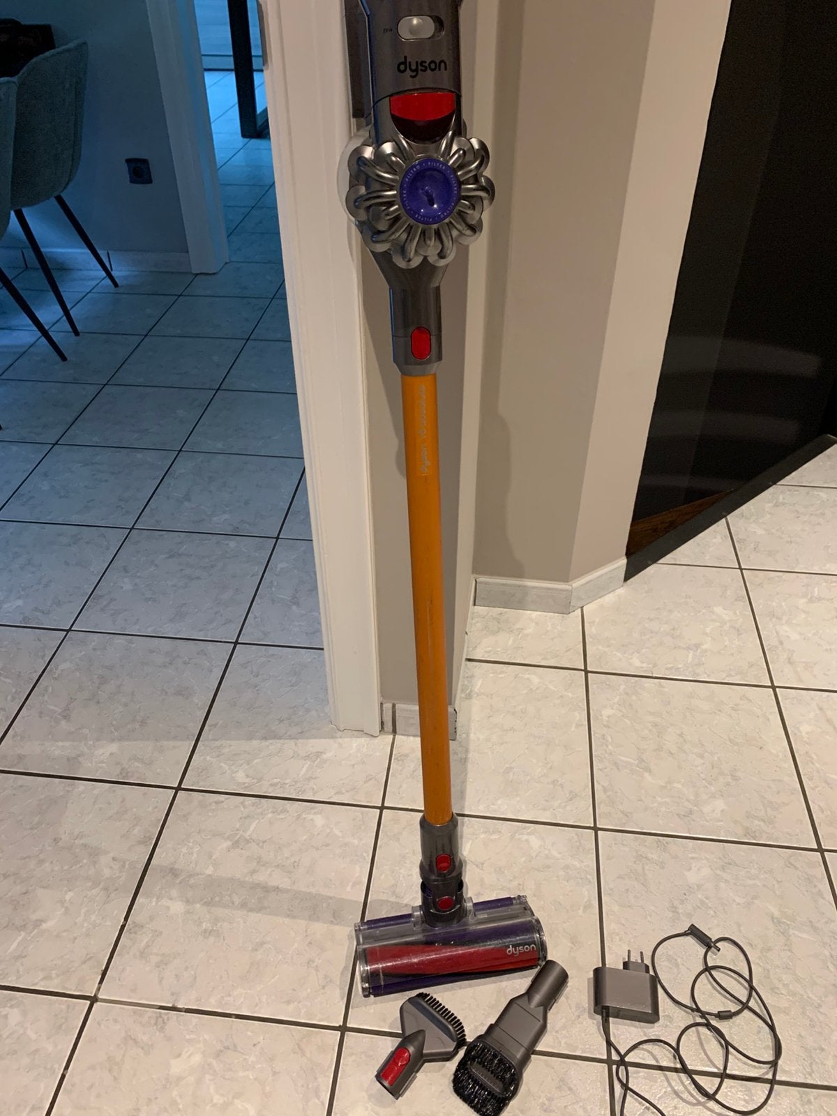 Dyson V8Absolu, Ophalen, Gebruikt, Dyson