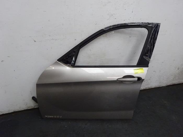 Portier 4Deurs links-voor van een BMW X1 (A72), Gebruikt, -, Deur, -