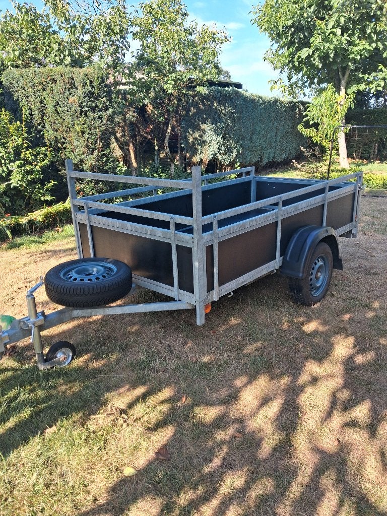 Aanhangwagen, Ophalen, Zo goed als nieuw