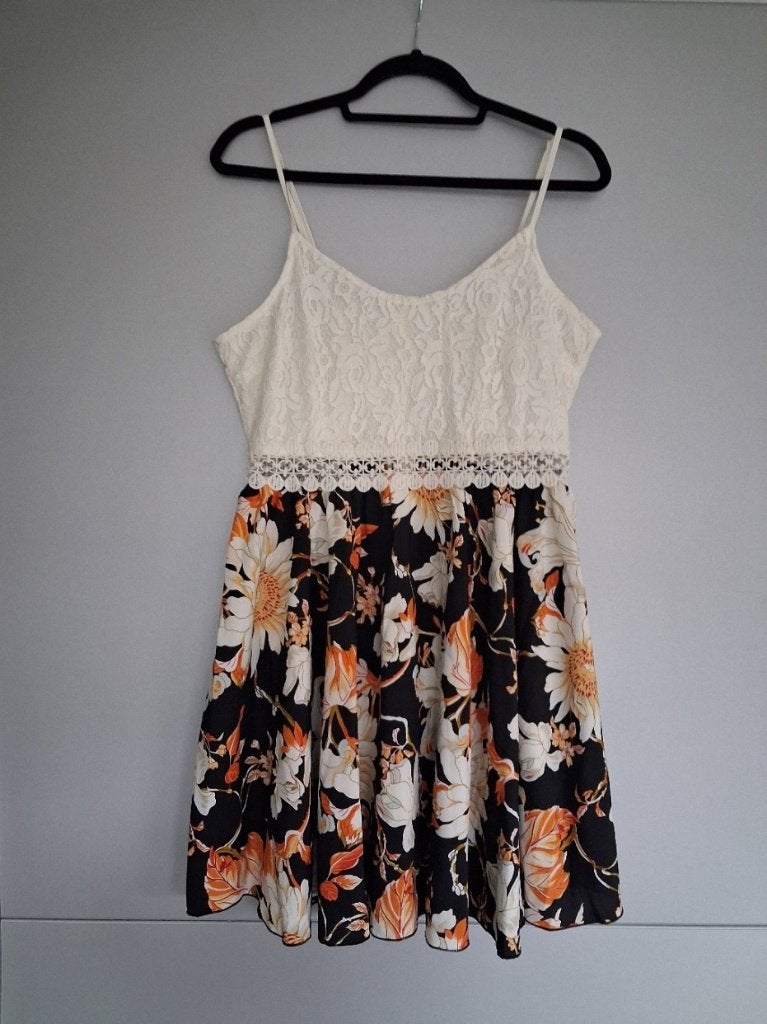 Shein zomerjurk met kant - Maat L, Kleding | Dames, Overige kleuren, Maat 42/44 (L), Ophalen of Verzenden, Zo goed als nieuw