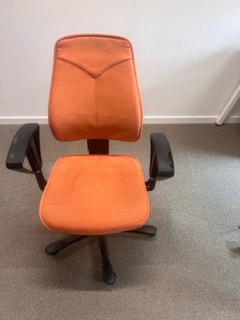 Donne chaise de bureau, Maison & Meubles, Enlèvement, Utilisé, Orange, Chaise de bureau