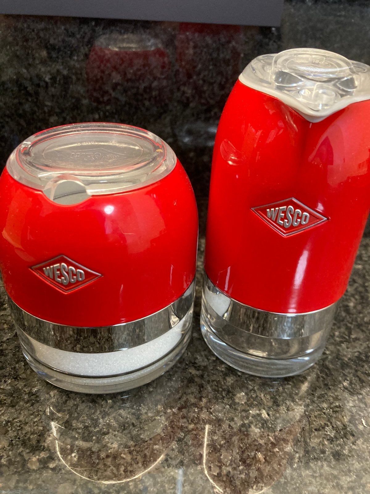 Wesco suikerpot en melkkannetje rood, Enlèvement, Comme neuf