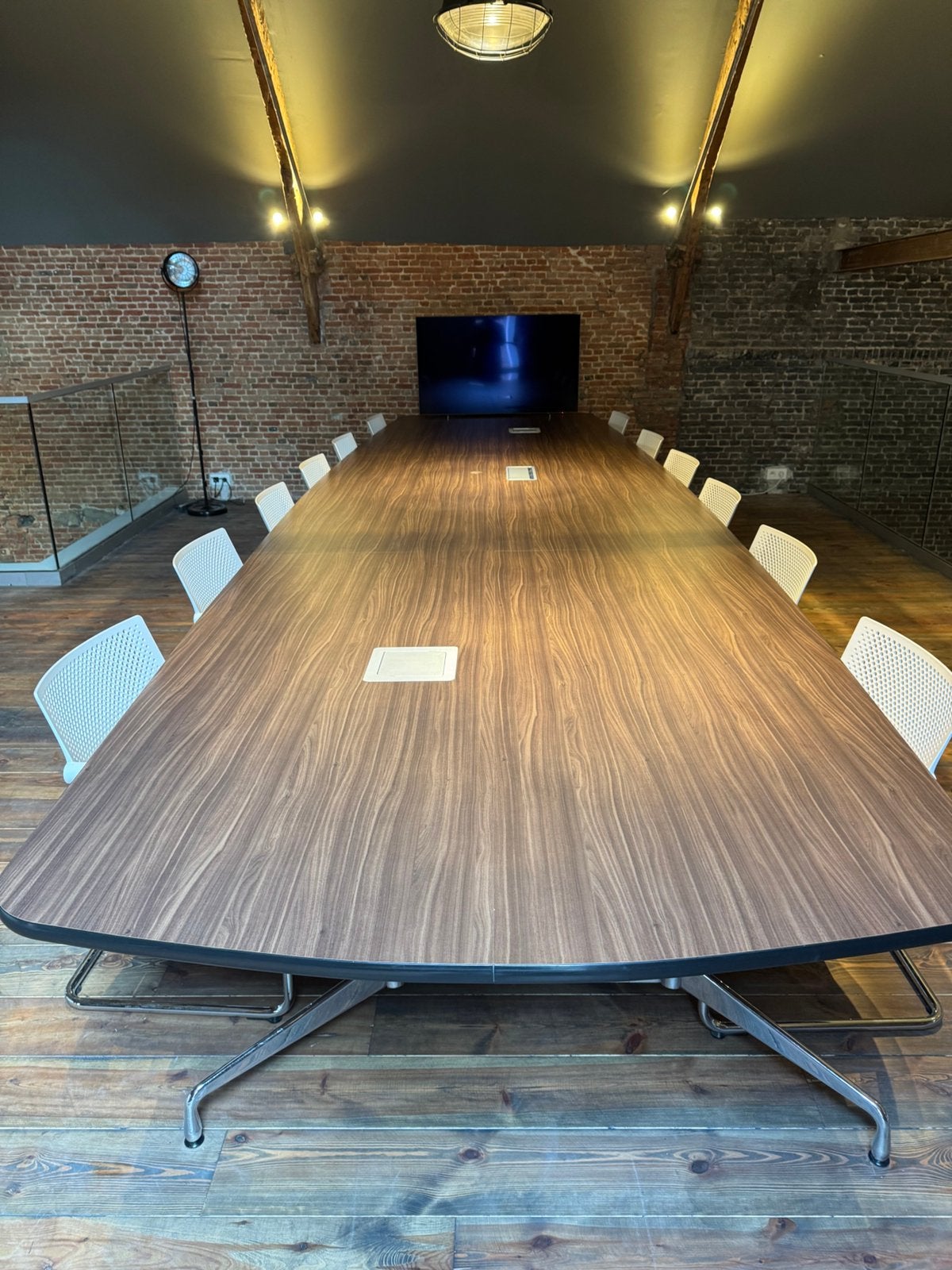 Originele Vitra design vergadertafel + 12 Vitra stoelen, Ophalen, Zo goed als nieuw