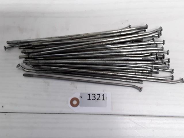 GSX750 1980 - 1982 Suzuki Velg Spaak D1-27073