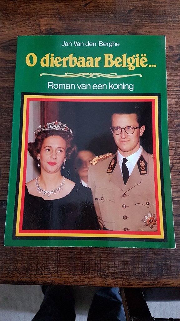 Diverse boeken Koningshuis, Enlèvement, Magazine ou livre