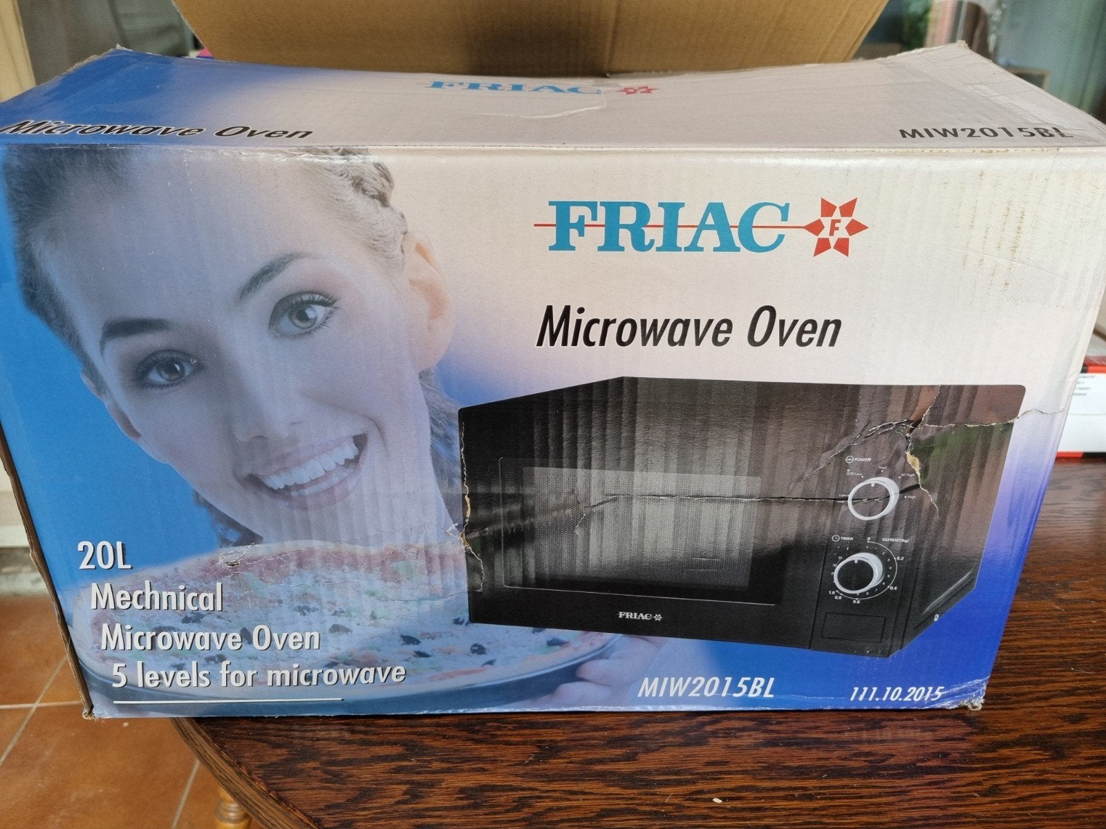 Microgolf Friac, Ophalen