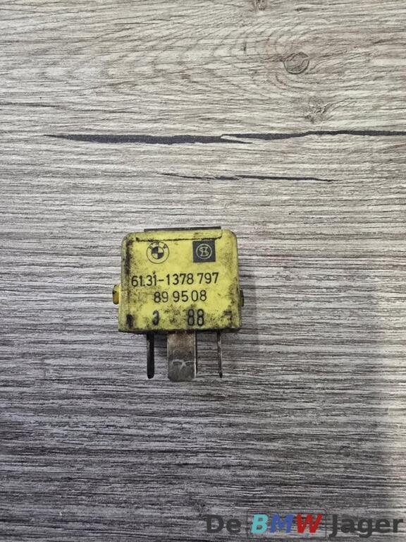 Diode relais BMW 5 7 serie E34 E32 E38 61311378797, Gebruikt, Ophalen of Verzenden, BMW, BMW