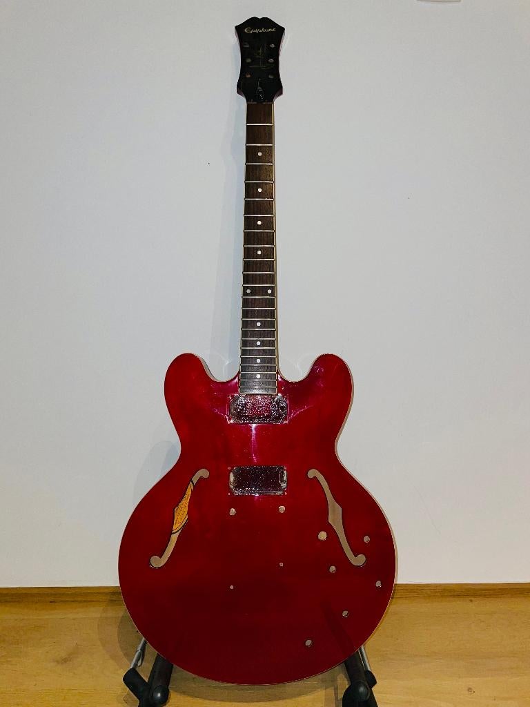 GEZOCHT! Epiphone BODY (Sheraton/Riviera/ES 335), Enlèvement, Utilisé, Guitare électrique