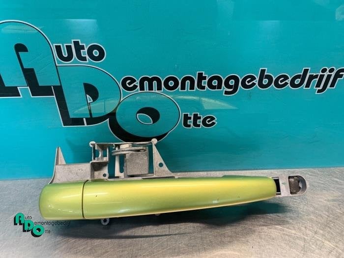 Poignée portière 2portes droite d'un Peugeot 207 (207 06-), -, 3 mois de garantie, Utilisé, -