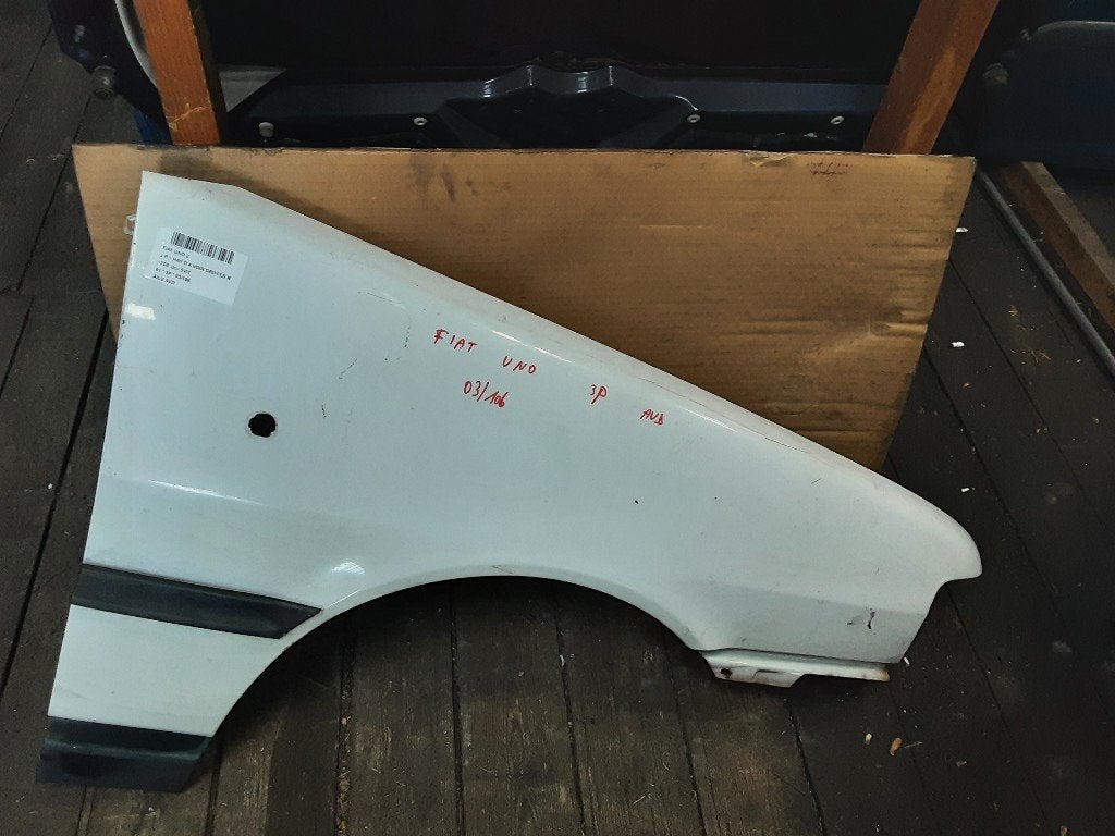 SPATBORD RECHTS VOOR Fiat Uno diesel (146A / E), Gebruikt, Mevr. I. Hauben, Spatbord, Fiat