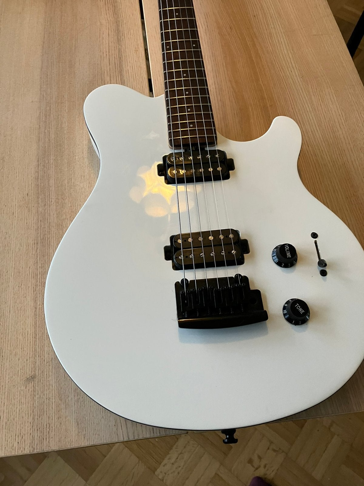 Sterling (music man) Axis, Musique & Instruments, Instruments à corde | Guitares | Électriques, Comme neuf, Enlèvement ou Envoi