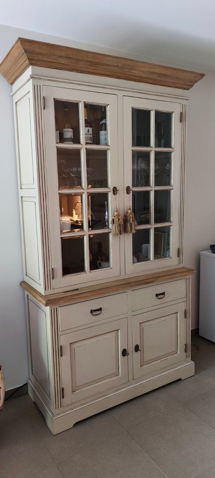 Belle vitrine, Avec tiroir(s), 25 à 50 cm, Enlèvement, 200 cm ou plus