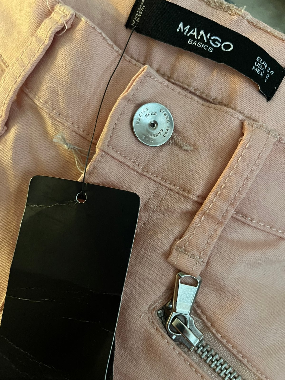 4 broek Mango prijsticket nog aan maat 34, Kleding | Dames, Broeken en Pantalons, Ophalen, Nieuw, Maat 34 (XS) of kleiner, Overige kleuren
