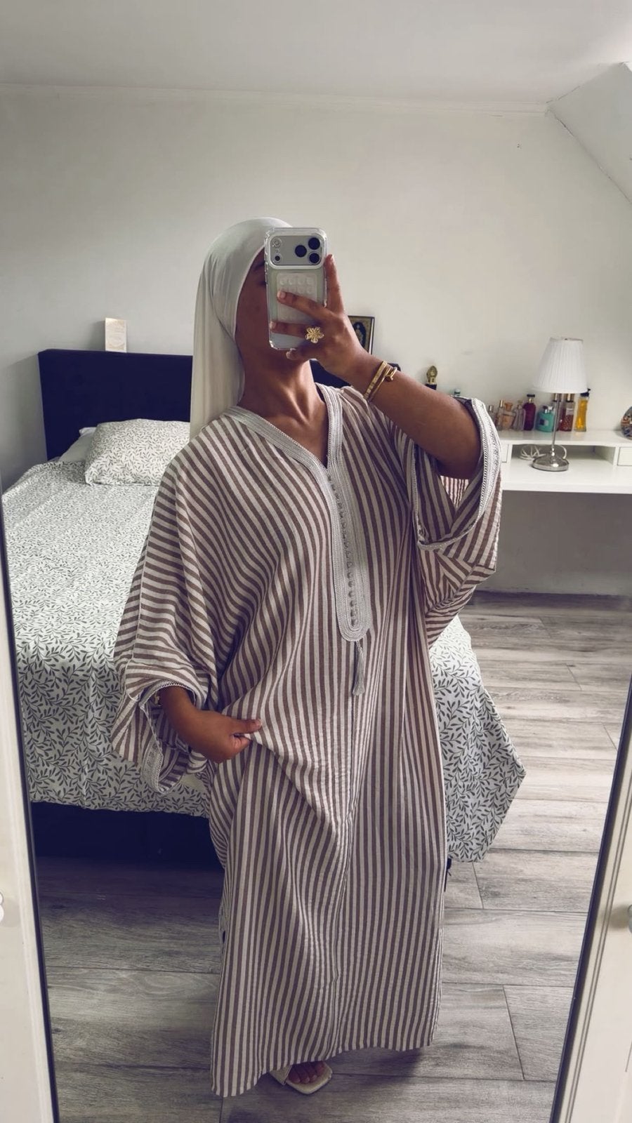 Très belle gandoura en lin  style classy mastour merrachi, Enlèvement ou Envoi, Comme neuf, Beige