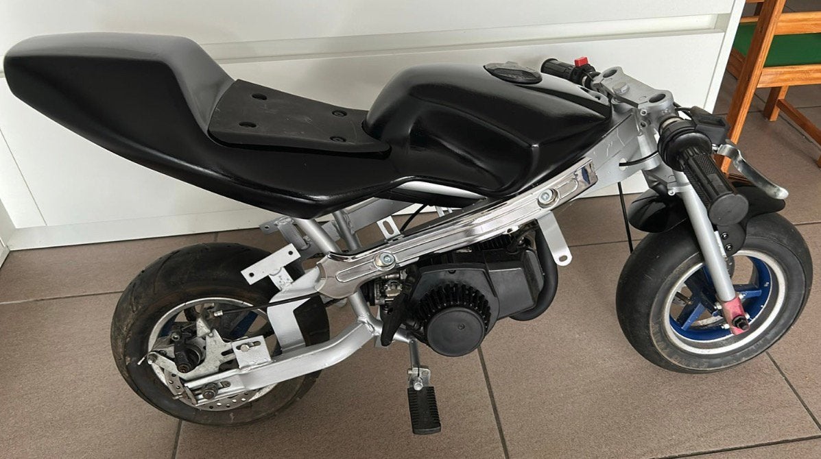 Pocketbike start en rijdt volledig in orde gedaan, Ophalen, Zo goed als nieuw