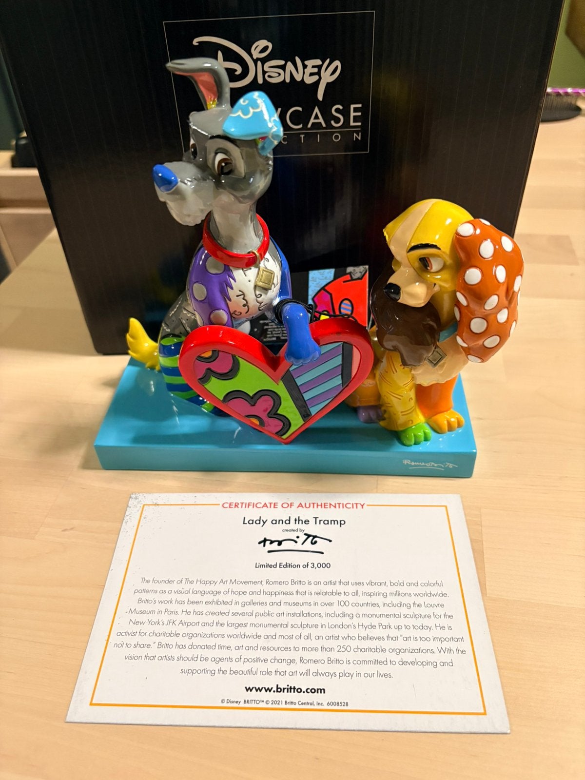 Disney by Romero Britto "Lady and the Tramp", Verzamelen, Ophalen of Verzenden, Nieuw, Dier