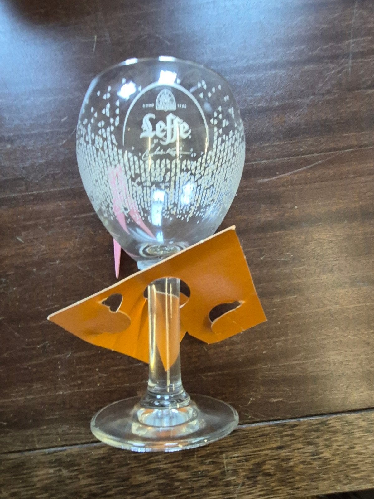 Leffe glas, Ophalen
