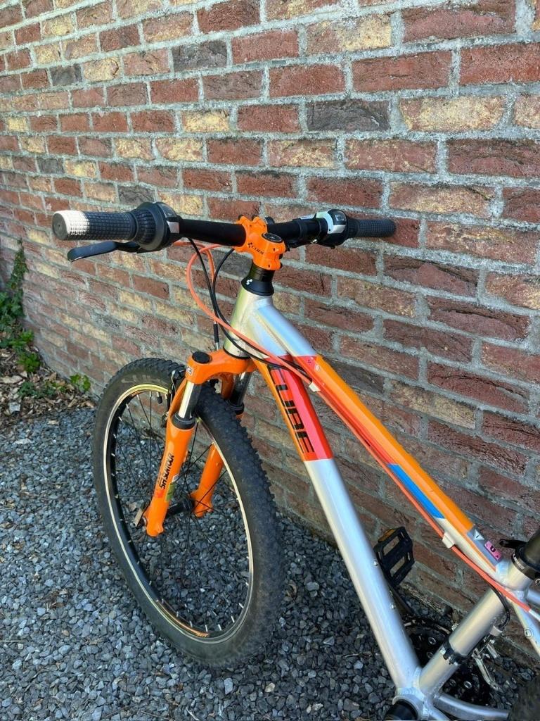 Kinder mountainbike Oranje, Fietsen en Brommers, Fietsen | Mountainbikes en ATB, Ophalen, Gebruikt