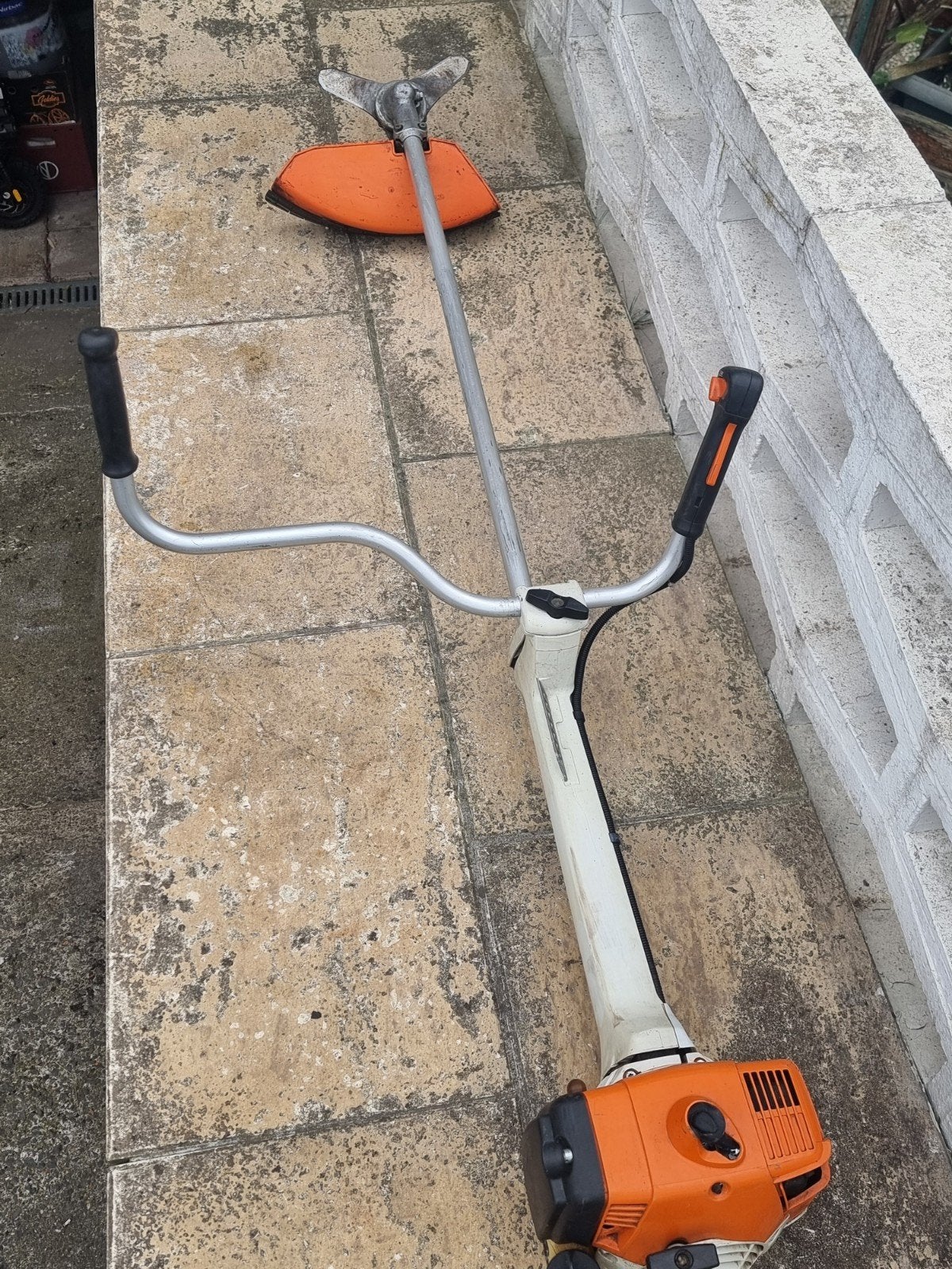 Stihl debroussailleuse FS400, Tuin en Terras, Bosmaaiers, Ophalen, Zo goed als nieuw, Benzine, STIHL