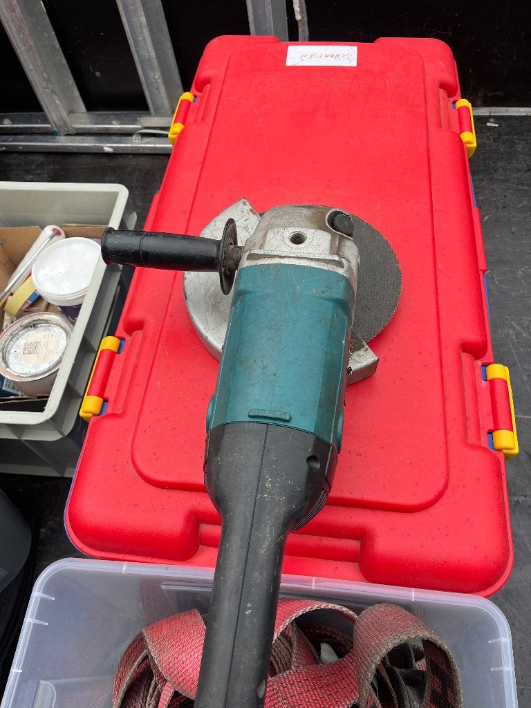 Haakse slijpmolen Makita, Doe-het-zelf en Bouw, Ophalen, Gebruikt, 1000 watt of meer, Haakse handslijpmachine
