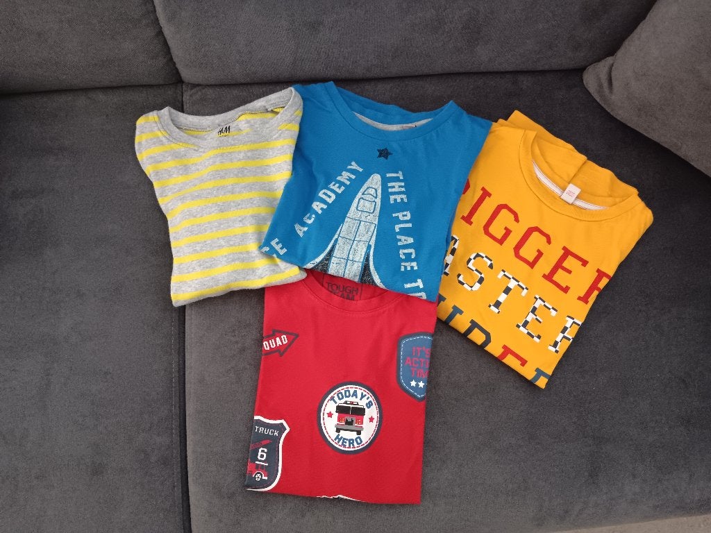 Jongens T shirt lange mouwen, Kinderen en Baby's, Kinderkleding | Maat 128, Ophalen, Gebruikt, Jongen, Shirt of Longsleeve